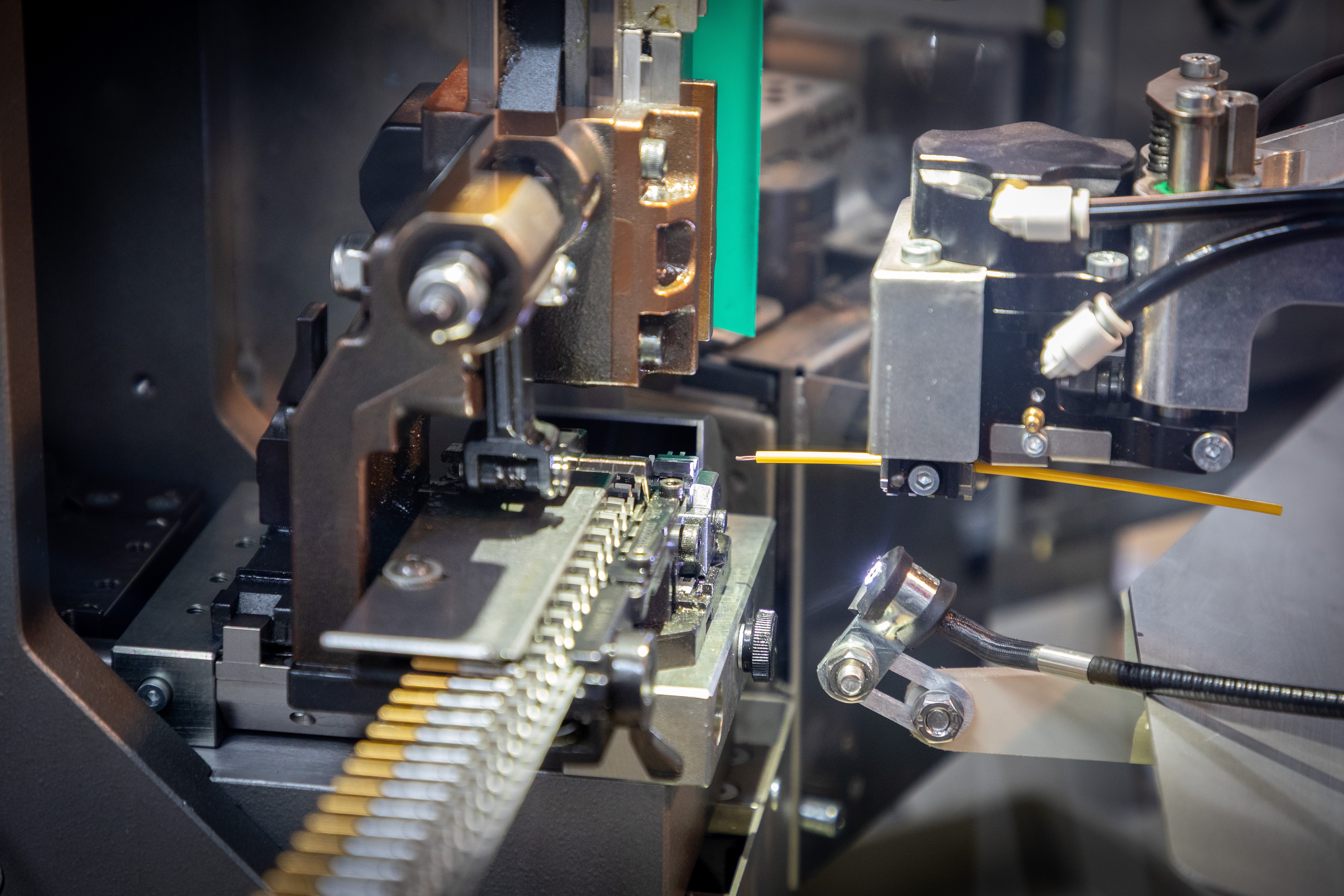 Komax Alpha 565 Wire Processing Machine